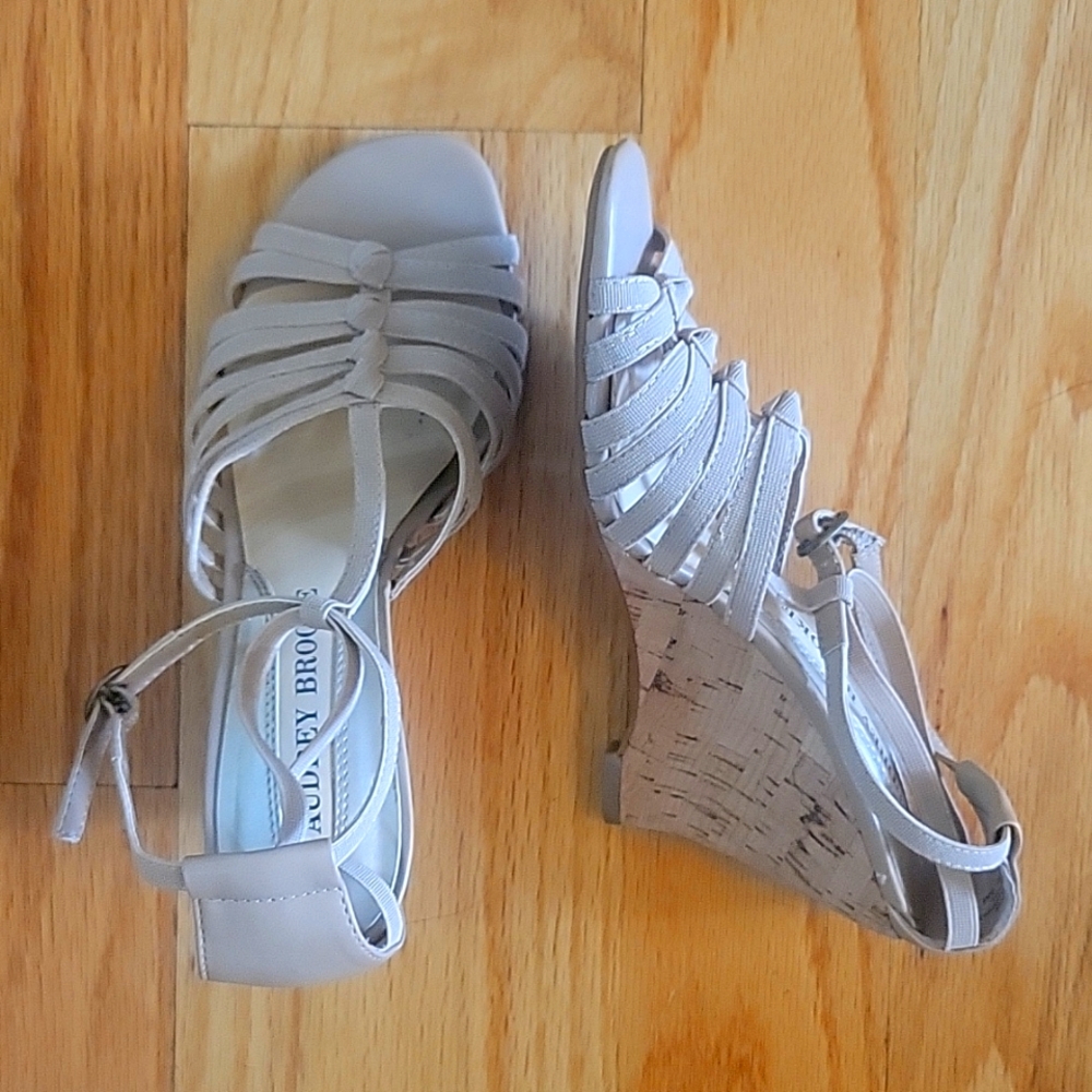 COPY - Audrey Brooke Amber wedges
